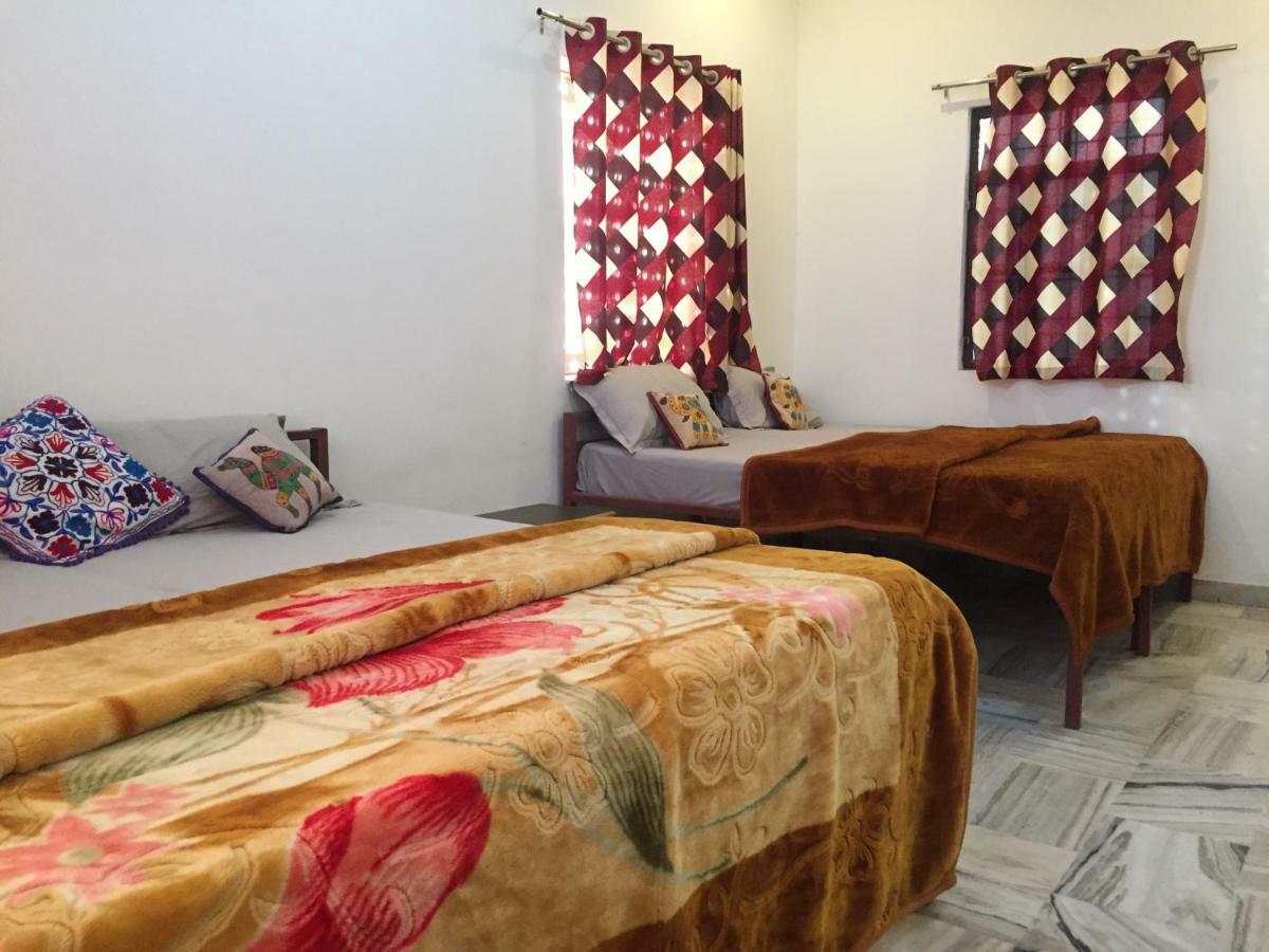 Hotel Zoola Palace Pushkar Extérieur photo